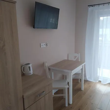 Piaskowy Dwor クリニツァ・モルスカ